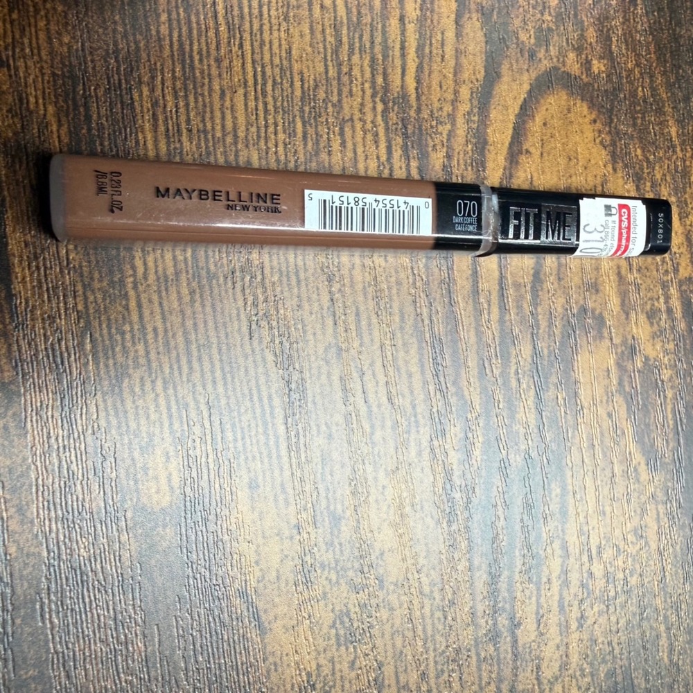 Maybelline Fit Me Concealer 070 Dark Coffee 0.23oz Brown‎